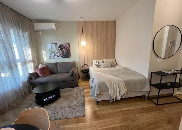 Iva Home Apartment